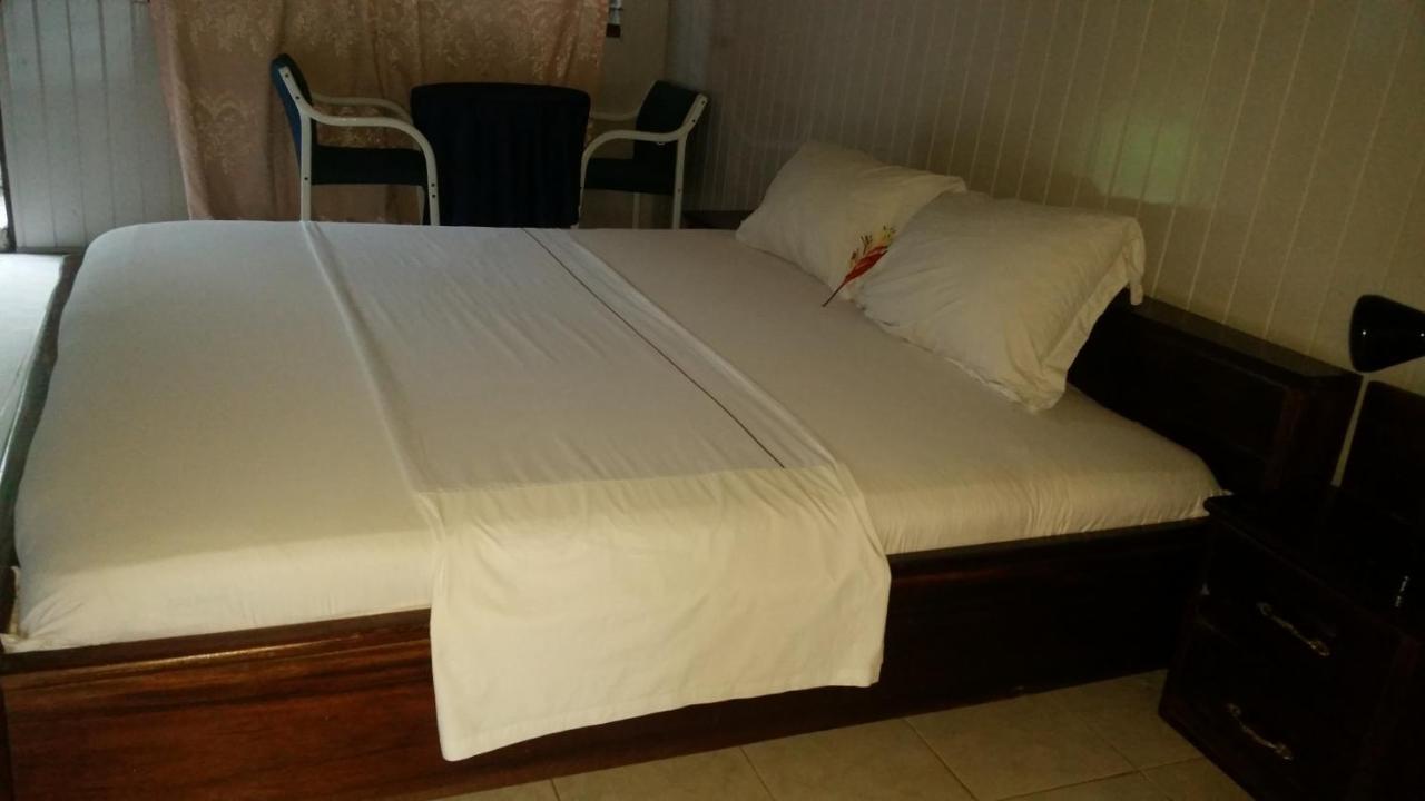 Hôtel Aylos Bay à Akosombo Extérieur photo