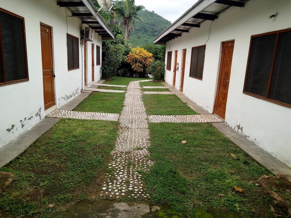 Hôtel Aylos Bay à Akosombo Extérieur photo