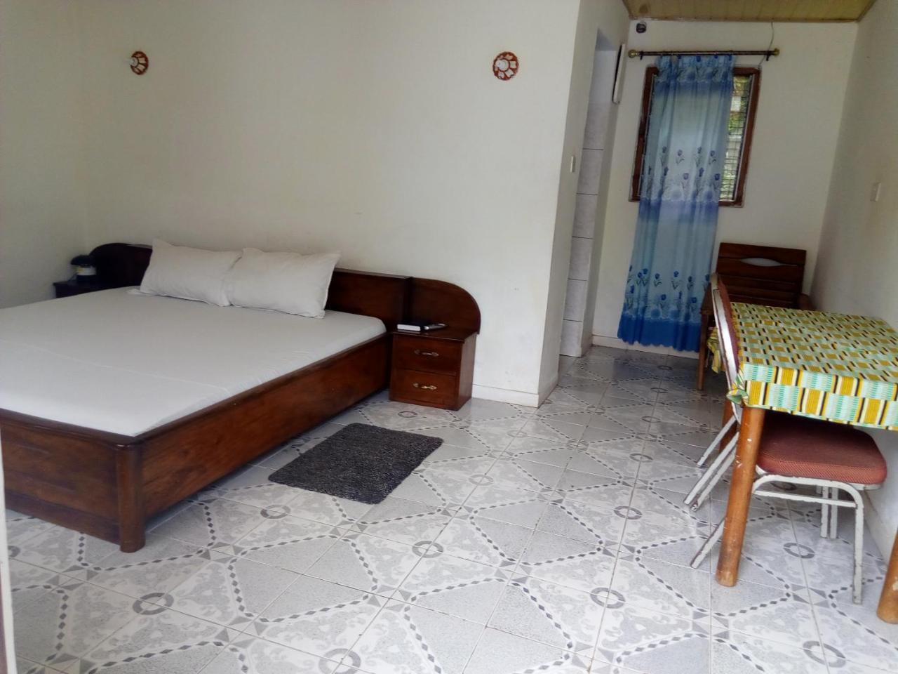 Hôtel Aylos Bay à Akosombo Extérieur photo