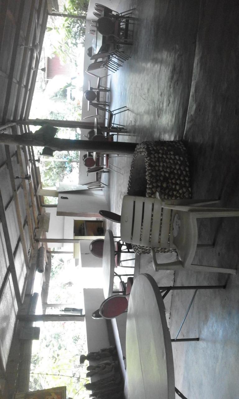 Hôtel Aylos Bay à Akosombo Extérieur photo