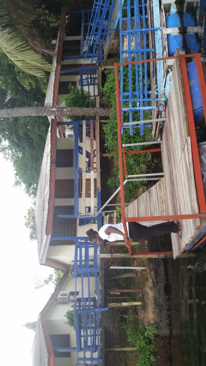 Hôtel Aylos Bay à Akosombo Extérieur photo